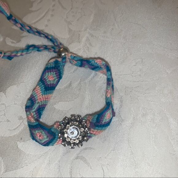 NWT WOVEN FRIENDSHIP BRACELET W/ JEWEL ACCENT - Picture 5 of 8